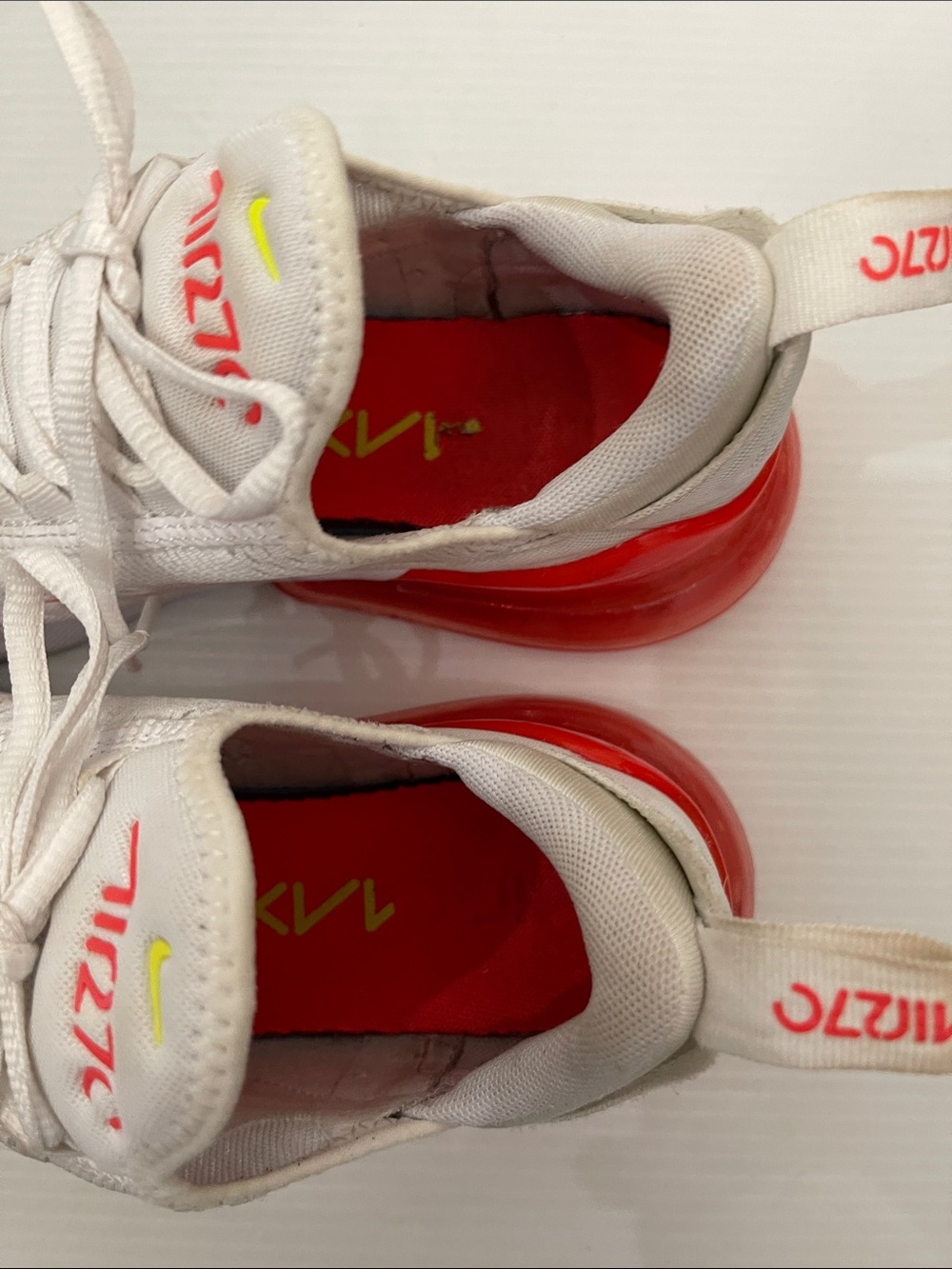 NIKE AIR MAX 270 RUNNING SNEAKERS WOMENS SIZE 8 - Picture 6 of 14
